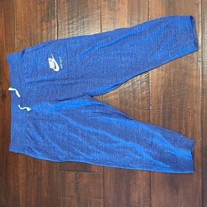 Women's Nike Vintage Capris Size Large